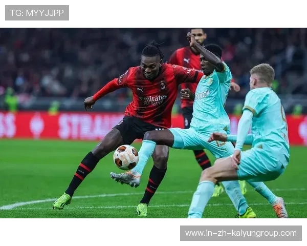 AC米兰禁区内的配合像机器般精准